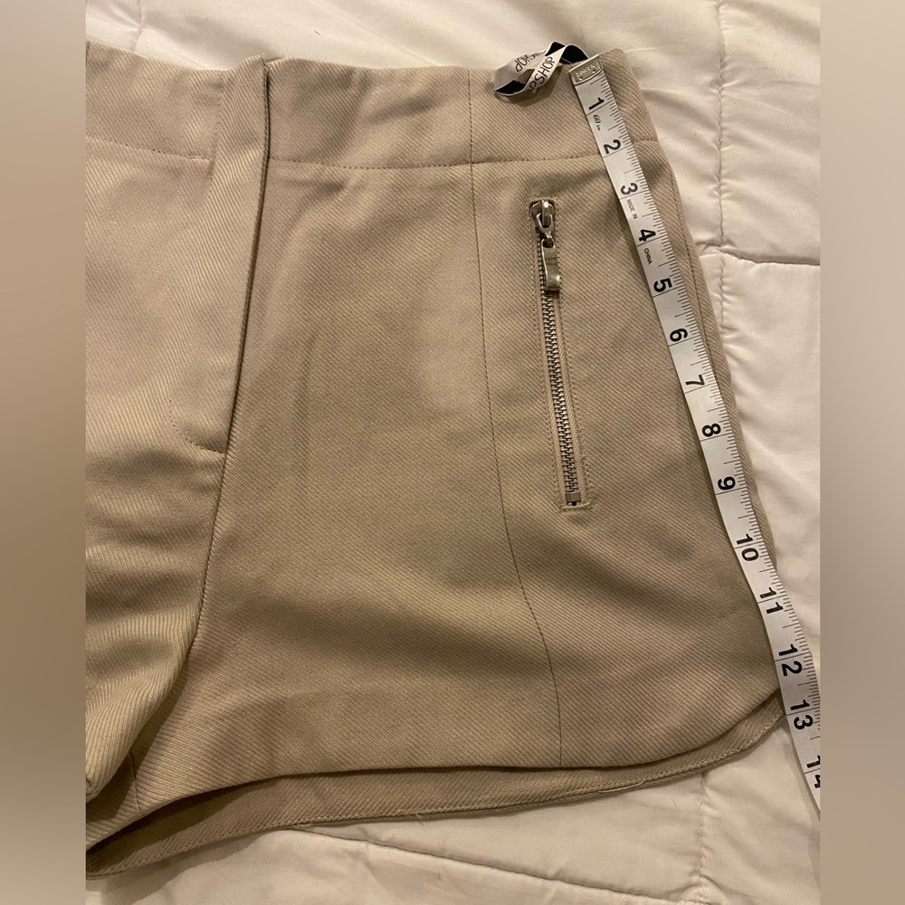 TopShop Cream High Waist Zipper Mini Shorts size 8 - Picture 3 of 9
